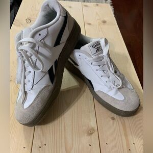 Reebok Women's White and Black Sneakers